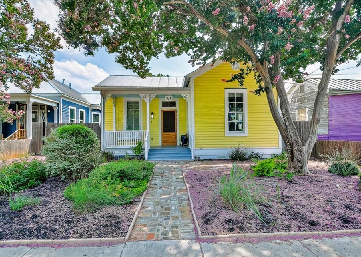 Downtown Historic 2Bdrm, Walk To Riverwalk, Alamo; Beautifully Renovated! サンアントニオ エクステリア 写真